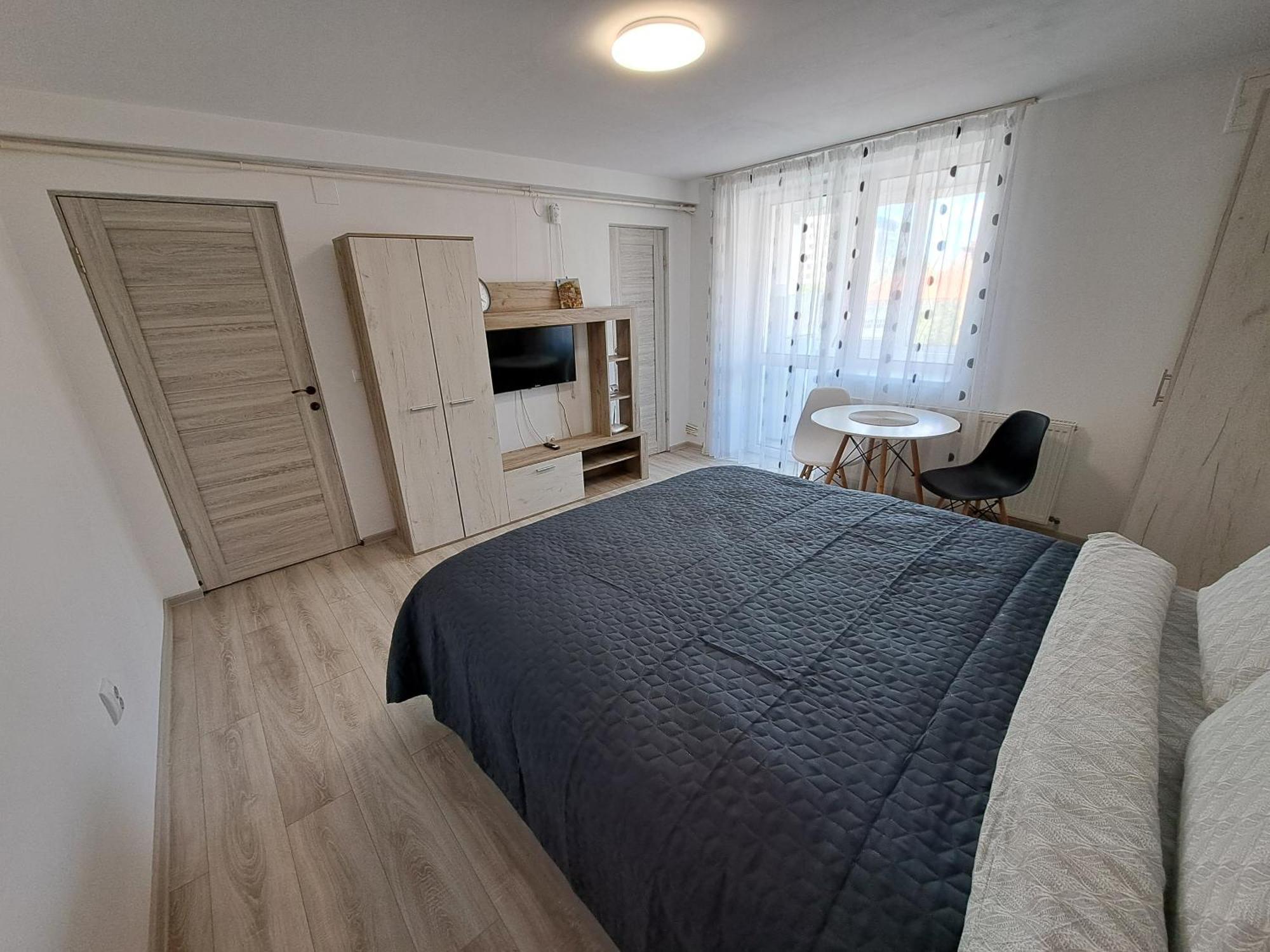 Garsoniera La Bulevard Braşov Buitenkant foto