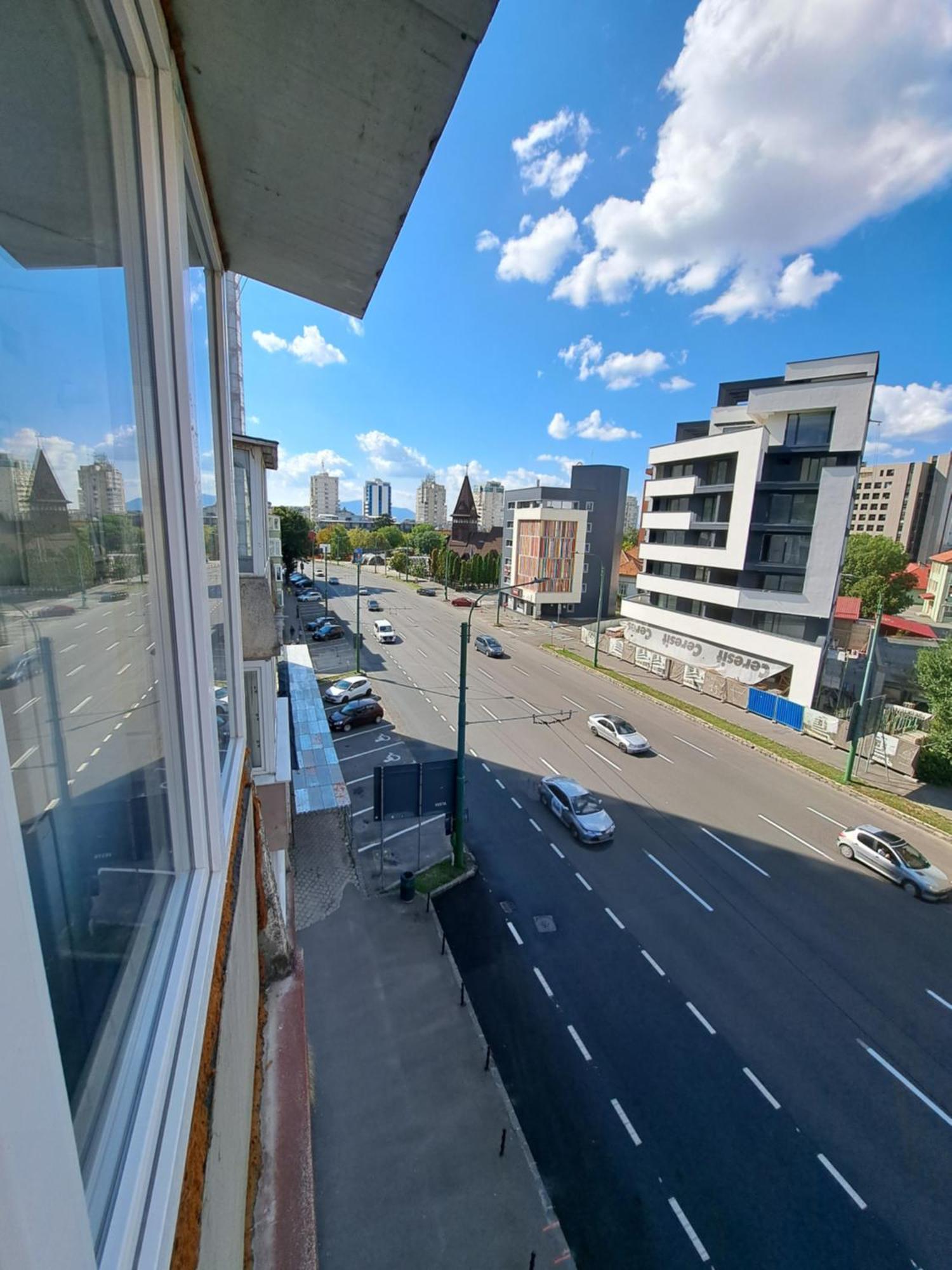 Garsoniera La Bulevard Braşov Buitenkant foto